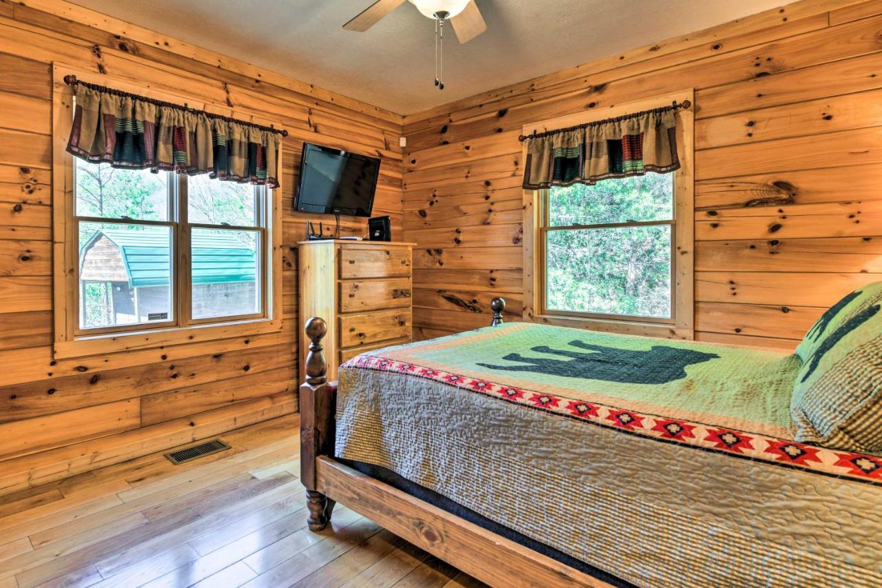 Bryson City Cabin Rental With Views And Hot Tub Exterior photo