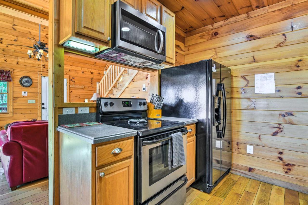 Bryson City Cabin Rental With Views And Hot Tub Exterior photo