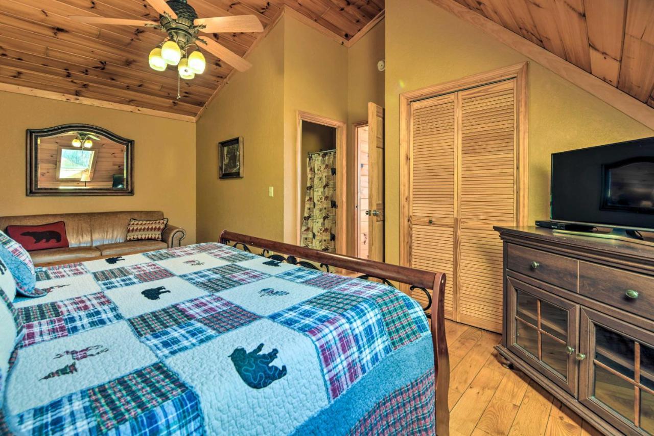 Bryson City Cabin Rental With Views And Hot Tub Exterior photo