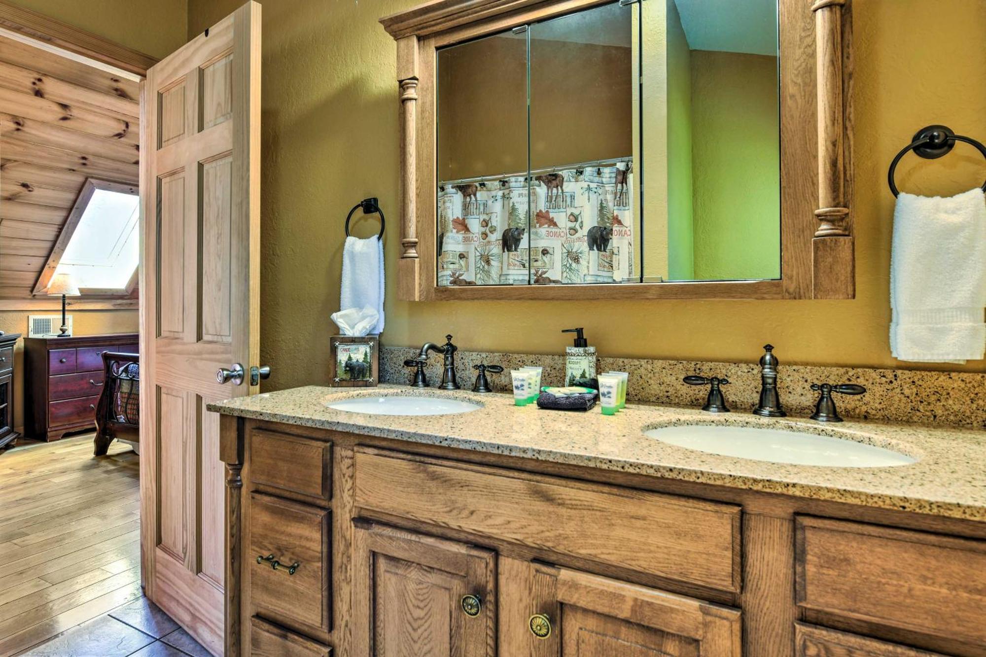 Bryson City Cabin Rental With Views And Hot Tub Exterior photo