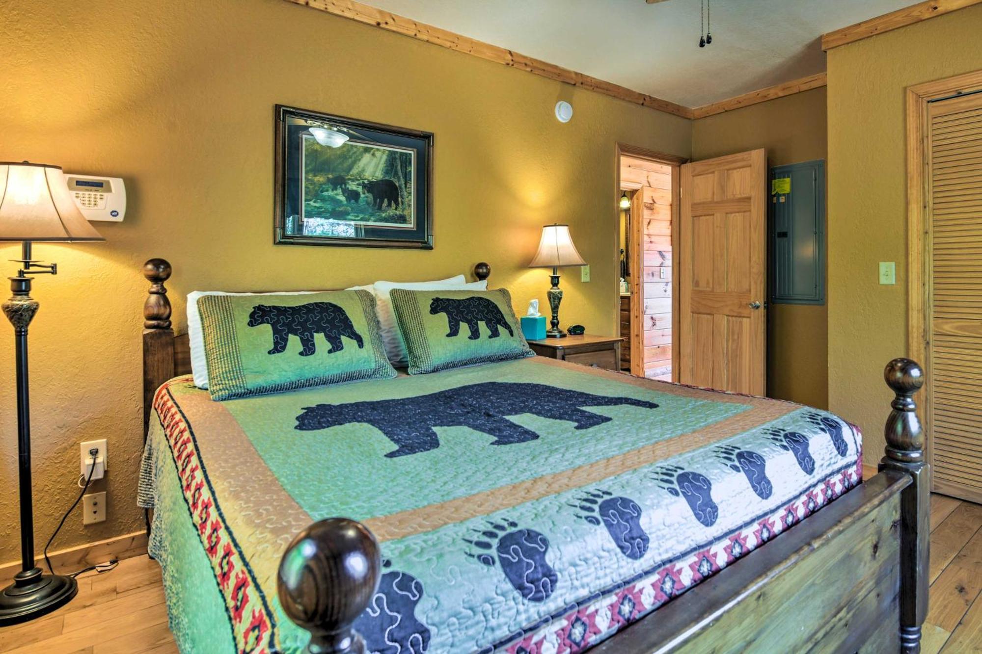 Bryson City Cabin Rental With Views And Hot Tub Exterior photo