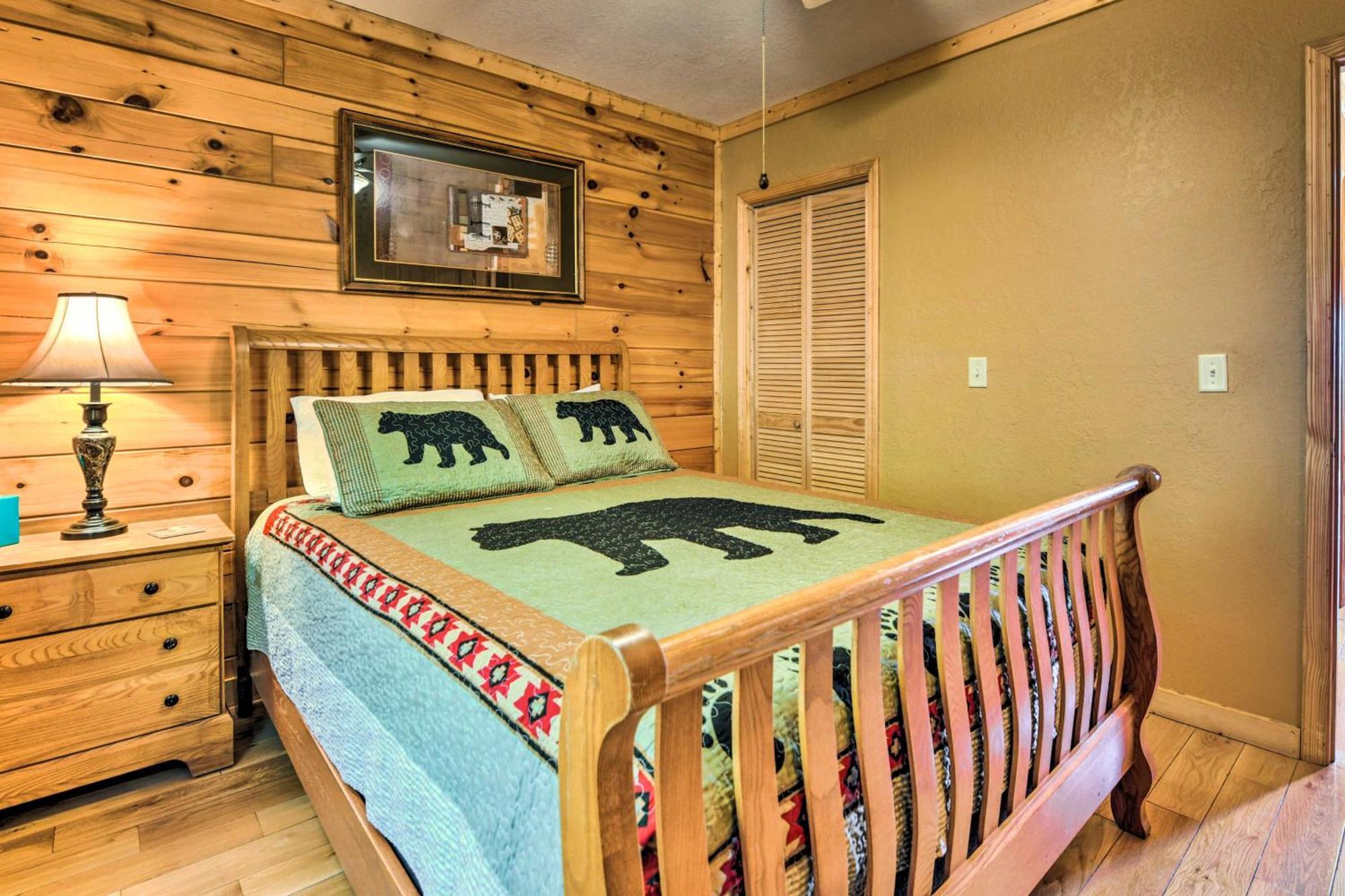 Bryson City Cabin Rental With Views And Hot Tub Exterior photo